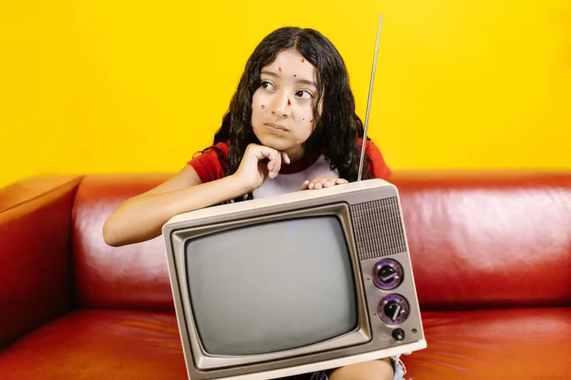 Somebody's Laughing, But It Isn't You: The Dark Craft Behind TV's Fake Crowd